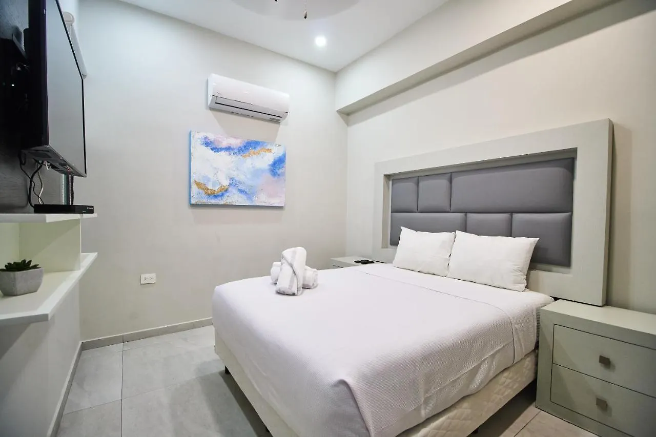 Torre 42 Playa Del Carmen By Lockey Aparthotel 3*,