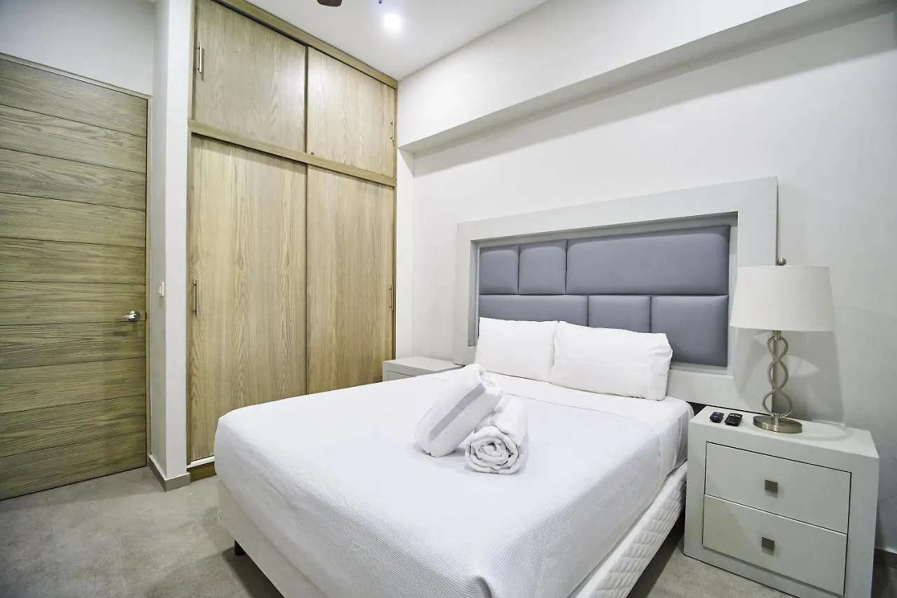 Torre 42 Playa Del Carmen By Lockey 아파트 호텔