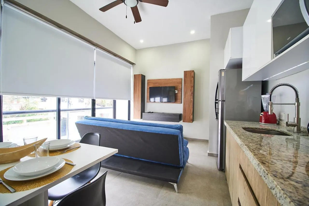 Torre 42 Playa Del Carmen By Lockey 아파트 호텔 3*,