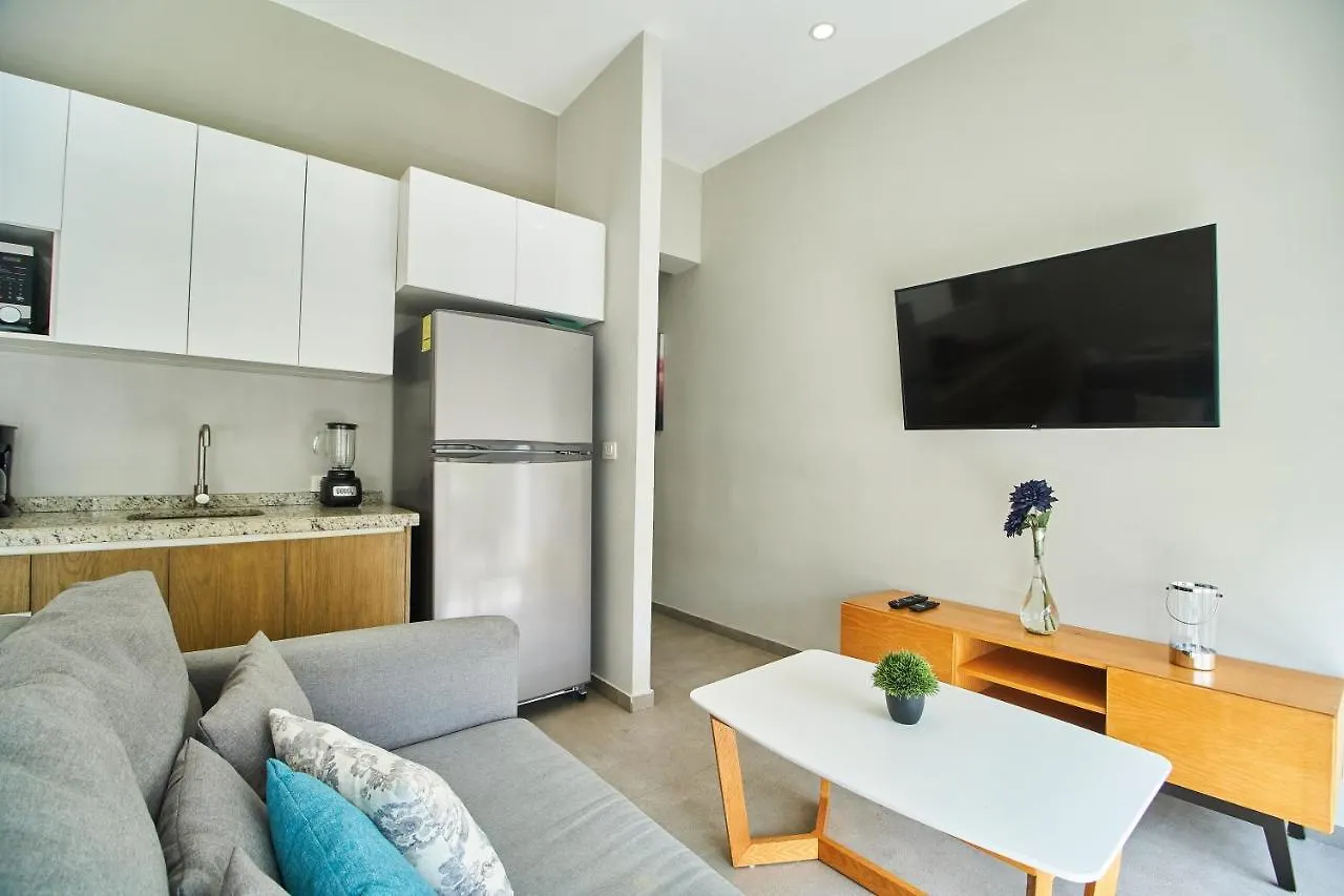 Aparthotel Torre 42 Playa Del Carmen By Lockey