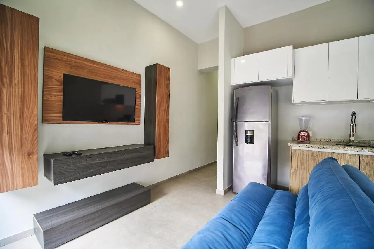 Aparthotel Torre 42 Playa Del Carmen By Lockey