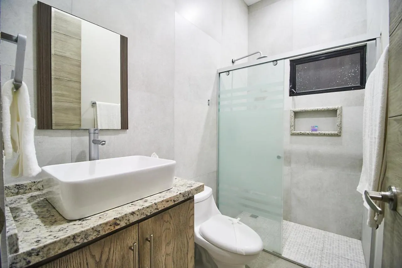 Aparthotel Torre 42 Playa Del Carmen By Lockey